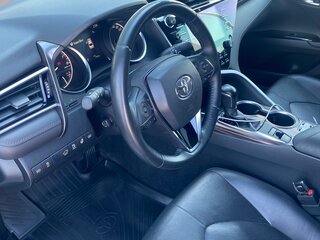 2020 Toyota Camry VIII (XV70), чёрный, 2950000 рублей, вид 5