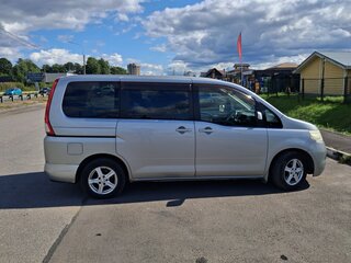 2007 Nissan Serena III (C25), серый, 700000 рублей, вид 2