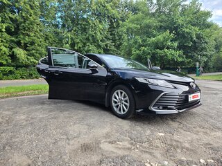 2021 Toyota Camry VIII (XV70) Рестайлинг, чёрный, 3100000 рублей, вид 5