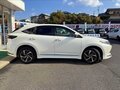 2018 Toyota Harrier III (XU60) Рестайлинг, белый - вид 2