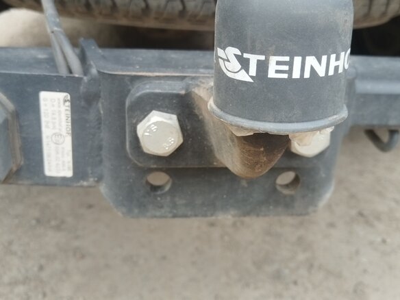 2009 Nissan NP300, красный, 1380000 рублей - вид 10