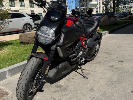 2012 Ducati Diavel Carbon, чёрный, 850000 рублей, вид 1