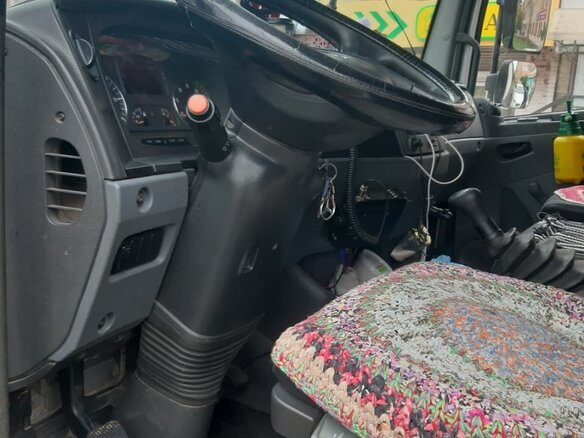 2013 Mercedes-Benz Atego, белый, 3500000 рублей - вид 5