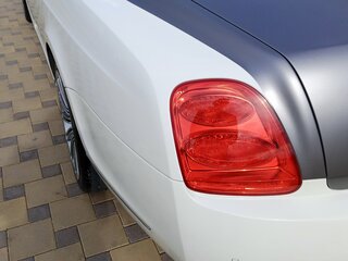 2006 Bentley Continental Flying Spur, белый, 7350000 рублей, вид 3
