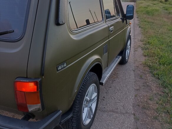 1997 Lada (ВАЗ) 2121 (4x4) I Рестайлинг, зелёный - вид 3