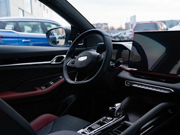 2026 Geely Coolray I Рестайлинг 2, белый, 2964990 рублей - вид 4