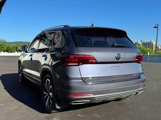 2022 Volkswagen Tharu I, чёрный, 1370000 рублей, вид 4