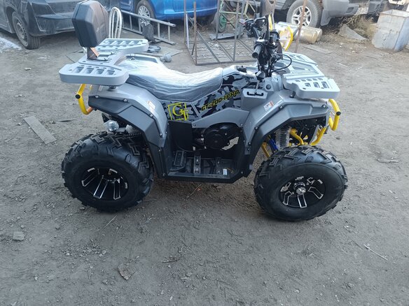 2025 Avantis Hunter 200 Big, серебристый, 190000 рублей