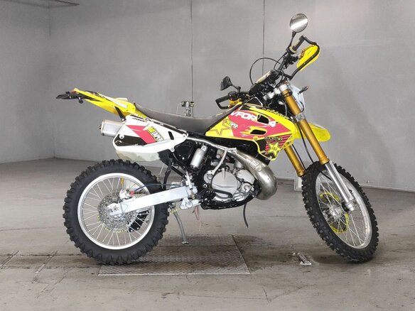1992 Suzuki RMX 250S, жёлтый