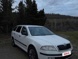 2008 Skoda Octavia II (A5), белый, 700000 рублей, вид 3