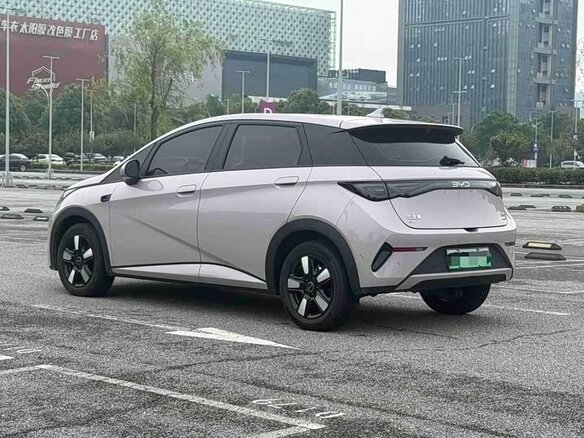 2025 BYD Dolphin 45.12 kWh I Рестайлинг, белый, 1649999 рублей - вид 5