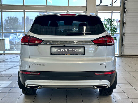 2023 Geely Atlas Pro, серый, 1820000 рублей - вид 3