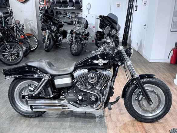 2011 Harley-Davidson Fat Bob, чёрный, 1099000 рублей - вид 2