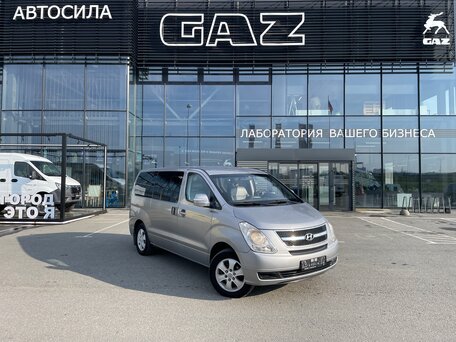2015 Hyundai Grand Starex, серебристый, 1650000 рублей, вид 1