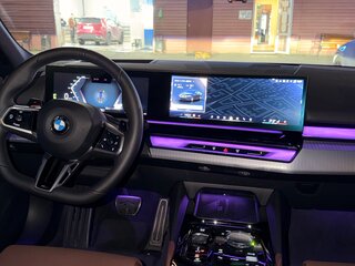 2024 BMW 5 серии 530i xDrive VIII (G60/G61/G68), синий, 7400000 рублей, вид 5