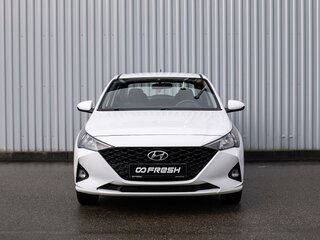 2021 Hyundai Solaris II Рестайлинг, белый, 1749000 рублей, вид 3
