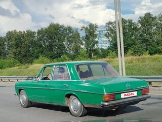 1975 Mercedes-Benz W115 200, зелёный, 930000 рублей, вид 2