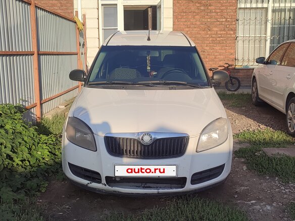 2008 Skoda Roomster I, белый, 415000 рублей - вид 2