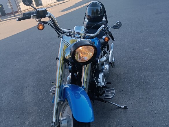 2002 Harley-Davidson Fat Boy, синий, 660000 рублей - вид 4