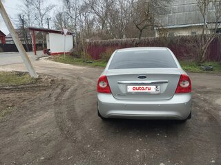 2009 Ford Focus II Рестайлинг, серебристый, 700000 рублей, вид 5