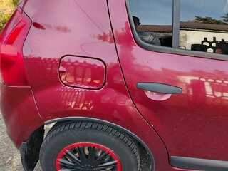 2012 Renault Sandero I, красный, 450000 рублей, вид 4