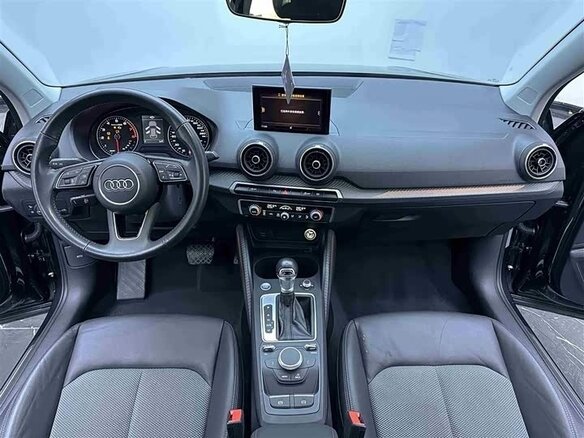 2021 Audi Q2 L I, серый, 1800000 рублей - вид 8