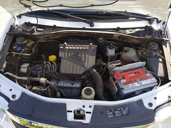 2013 Renault Logan I Рестайлинг, белый, 610000 рублей - вид 8