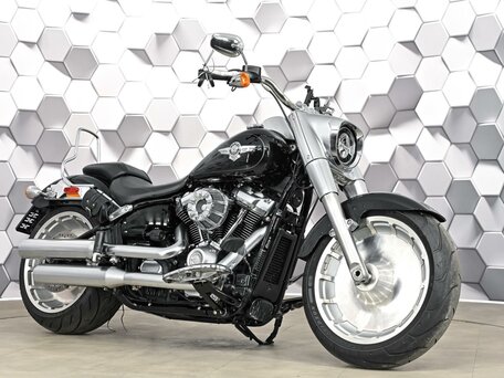 2018 Harley-Davidson Fat Boy, чёрный, 1779000 рублей, вид 1