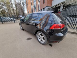2013 Volkswagen Golf VII, чёрный, 1000000 рублей, вид 5