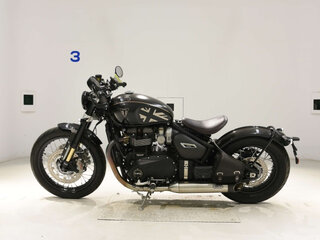 2020 Triumph Bonneville Bobber, чёрный, 1600000 рублей, вид 3