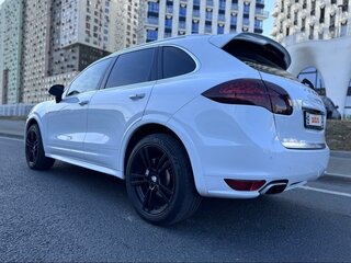 2013 Porsche Cayenne S II (958), белый, 2050000 рублей, вид 5