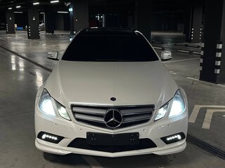 2011 Mercedes-Benz E-Класс 250 5G-Tronic IV (W212, S212, C207), белый, 1425000 рублей, вид 3