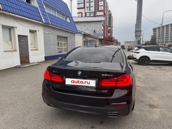 2020 BMW 5 серии 520d xDrive VII (G30/G31/G38), чёрный, 4200000 рублей - вид 3