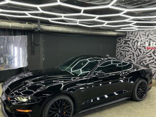 2020 Ford Mustang VI Рестайлинг, чёрный, 4750000 рублей, вид 3