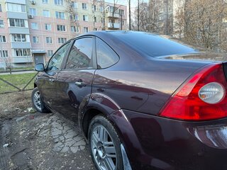 2010 Ford Focus II Рестайлинг, фиолетовый, 750000 рублей, вид 2