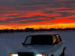 2003 Lada (ВАЗ) 2107, белый, 135000 рублей, вид 2