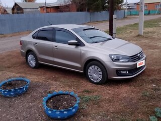 2017 Volkswagen Polo V Рестайлинг, бежевый, 1300000 рублей, вид 4