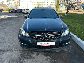 2011 Mercedes-Benz C-Класс 180 BlueEFFICIENCY III (W204) Рестайлинг, чёрный, 1200000 рублей, вид 4