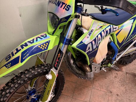 2024 Avantis Enduro 300 Carb, зелёный, 260000 рублей, вид 3