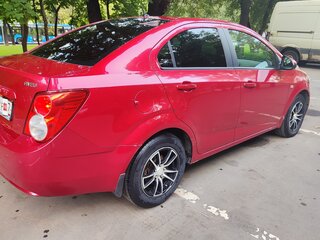 2013 Chevrolet Aveo II, красный, 600000 рублей, вид 4