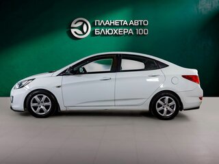 2011 Hyundai Solaris I, белый, 748000 рублей, вид 2