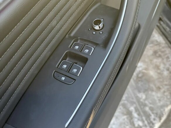 2026 Hongqi HS5 I Рестайлинг, чёрный, 3070000 рублей - вид 16