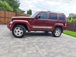 2008 Jeep Cherokee IV (KK), пурпурный, 1300000 рублей, вид 5