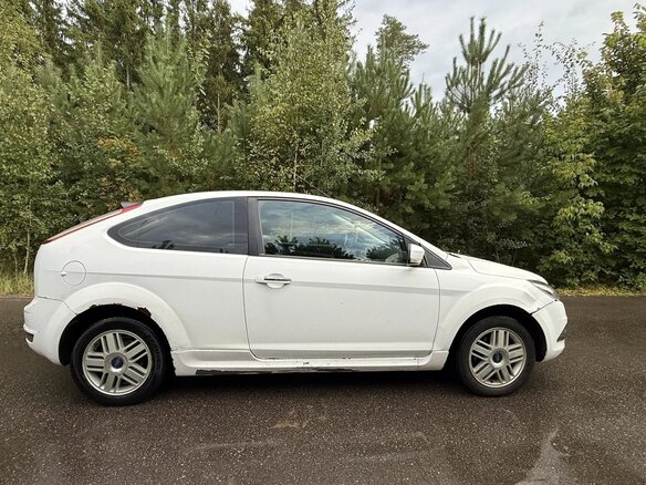 2008 Ford Focus II Рестайлинг, белый, 490000 рублей - вид 1