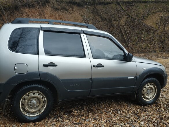 2013 Chevrolet Niva I Рестайлинг, серый - вид 5