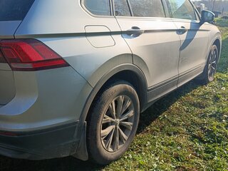 2019 Volkswagen Tiguan II, серебристый, 3600000 рублей, вид 2