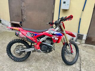 2022 Honda CRF 250R, красный, 700000 рублей, вид 1