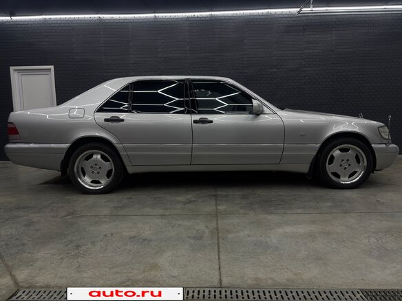 1997 Mercedes-Benz S-Класс 500 Long III (W140) Рестайлинг, серый, 3500000 рублей - вид 6
