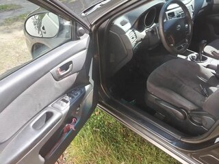 2010 Kia Magentis 5-speed II Рестайлинг, бежевый, 650000 рублей, вид 5