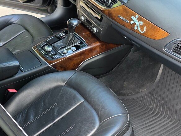 2011 Audi A6 IV (C7), синий, 1800000 рублей - вид 20